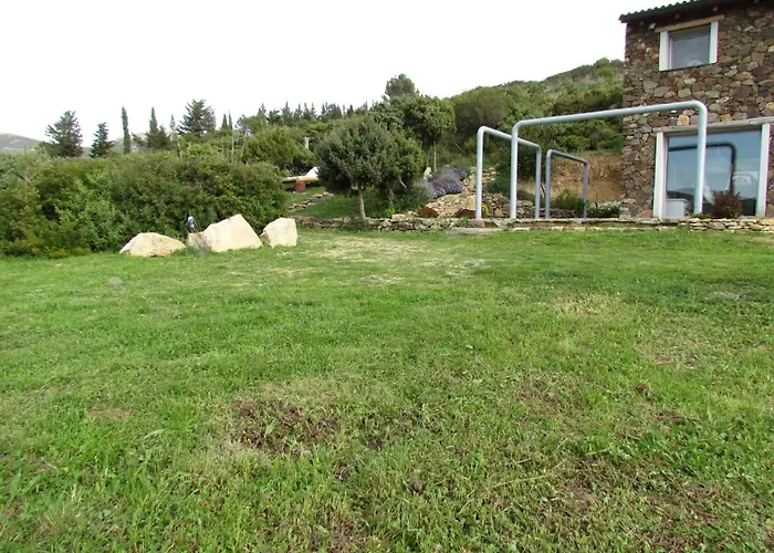 In Einer Hoehle Mit Privatparkplatz By Interhome Hébergement de vacances Solèminis