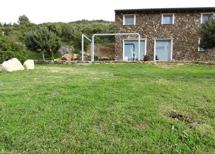 In Einer Hoehle Mit Privatparkplatz By Interhome Tatil Evi